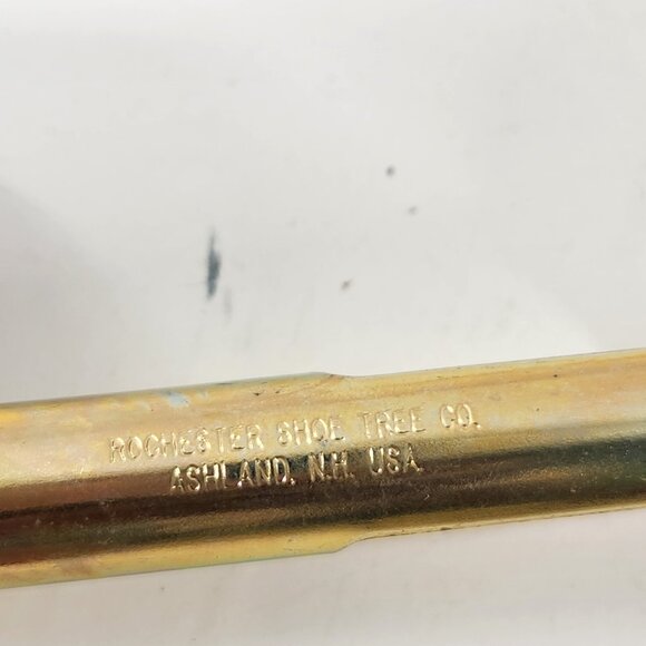 Stratton Adjustable Split Toe Cedar Wooden Shoe Tree Set Mens Luxe - Picture 3 of 4